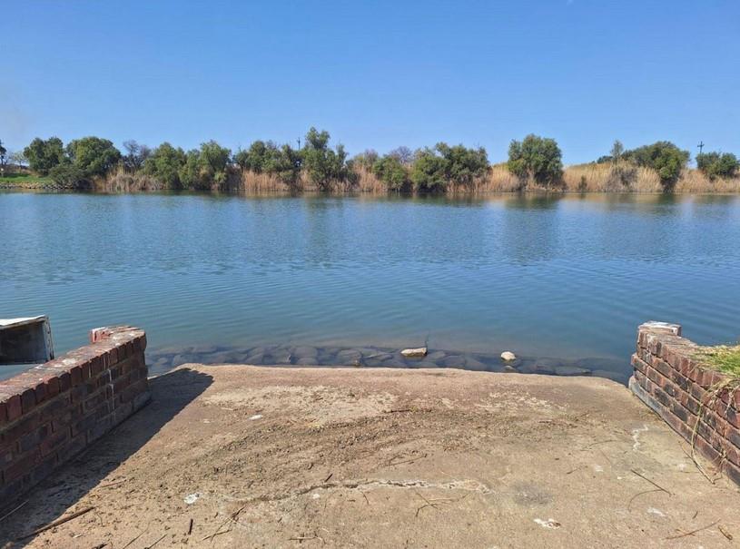 4 Bedroom Property for Sale in Douglas Rural Northern Cape